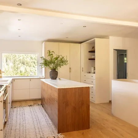 Hautbois - Family With 5 Bedrooms With Glacial Views - By Cozee *