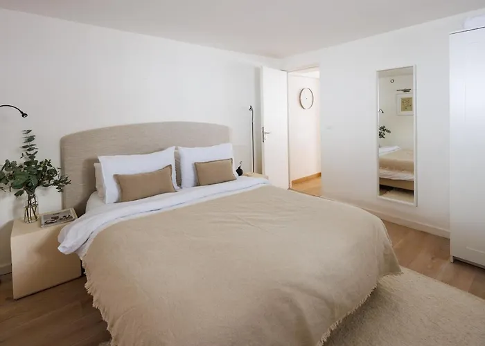 Hautbois - Family With 5 Bedrooms With Glacial Views - By Cozee *